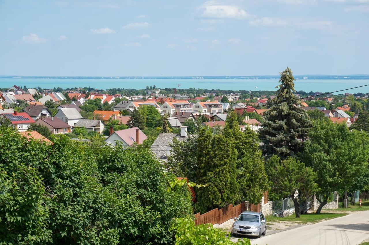 Panorama Vine House Apartment Balatonfured Exterior photo